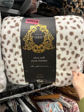 Ultra Soft Plush Blanket